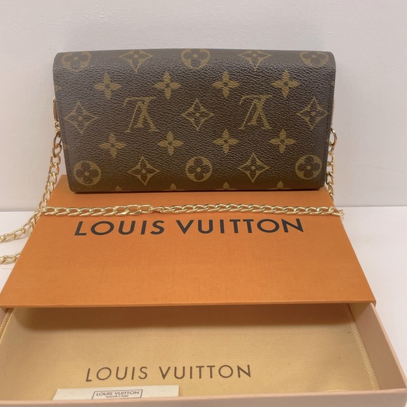 ⚡️⚡️💯AUTH Louis Vuitton Sarah wallet WOC ⚡️⚡️ - Picture 6 of 14